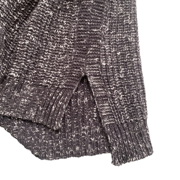 Jones New York Sweater - Picture 8 of 8